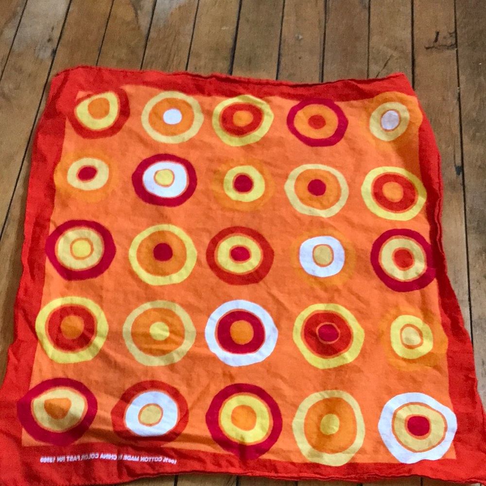 Colorful Circle Pattern Scarf - Picture 6 of 6
